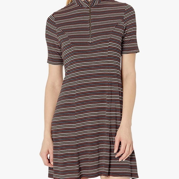 Streetwear Society Dresses & Skirts - ⭐️nwt Streetwear Society Strype Hype Flare Short Sleeve Dress⭐️